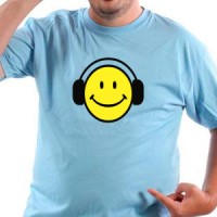 Smiley sa slusalicama majica